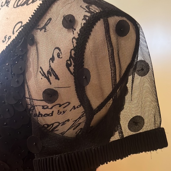 St. John Couture Black dress with micro hand sewn dots sized 4 - Picture 4 of 11